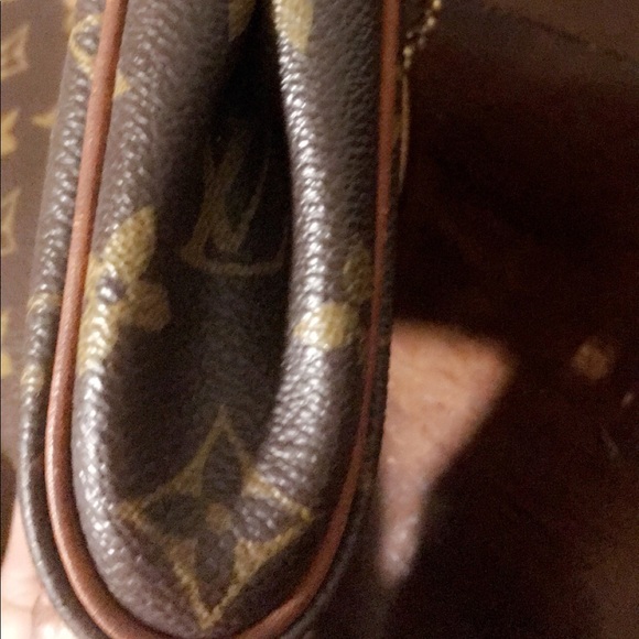Authentic Louis Vuitton Eva Clutch - Picture 10 of 15